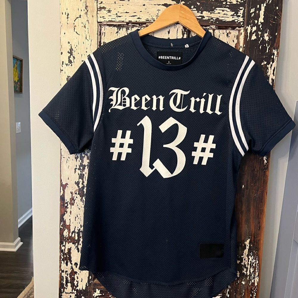 Been Trill #13# Football Double Sided Graphic Jersey. men’s size small.